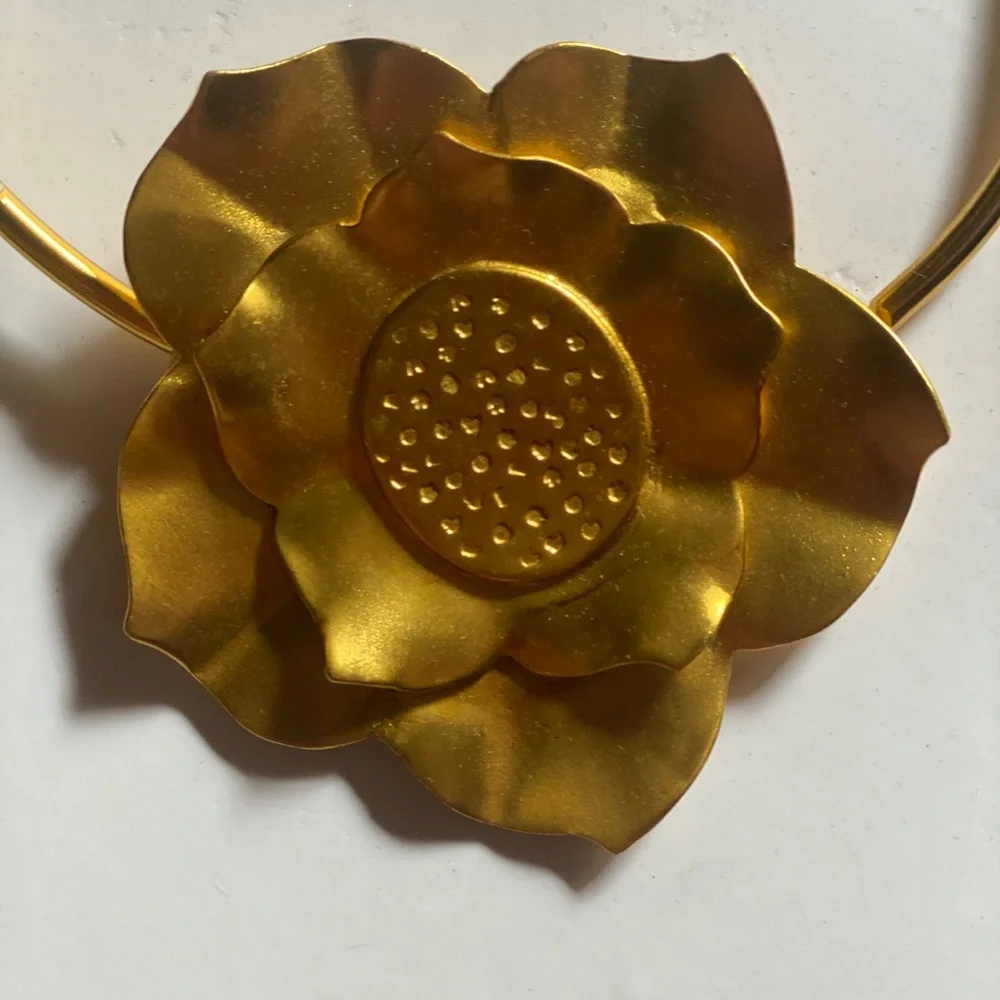 NWT Limited Edition Zara Floral Choker. Original Packaging. - Picture 2 of 5